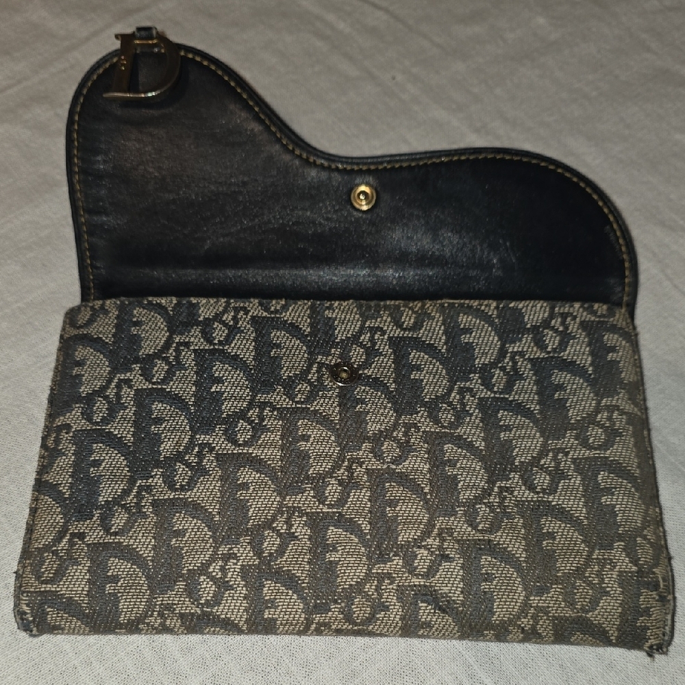 Christian Dior Monogram Foldover Clutch - Picture 6 of 11